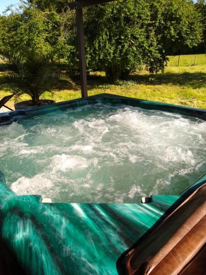 Les Gites De Castera Aire-sur-lʼAdour Zewnętrze zdjęcie